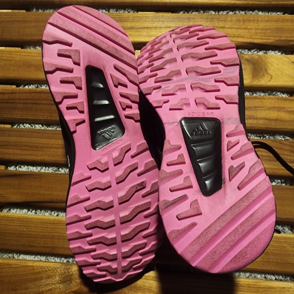 Adidas - Picture 2 of 4